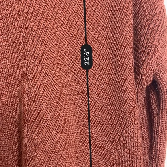 Express v-neck burnt orange sweater - Picture 5 of 6